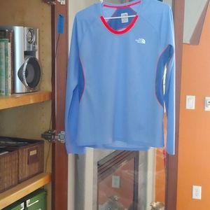 North Face Large Womens Exercise Shirt
